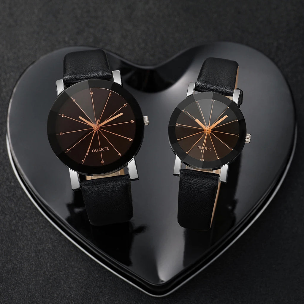 4PCS/Set Couple's Watches Fashion Rhinestone Men Women Leather Band Quartz Watch Magnet Heart Bracelets Set
