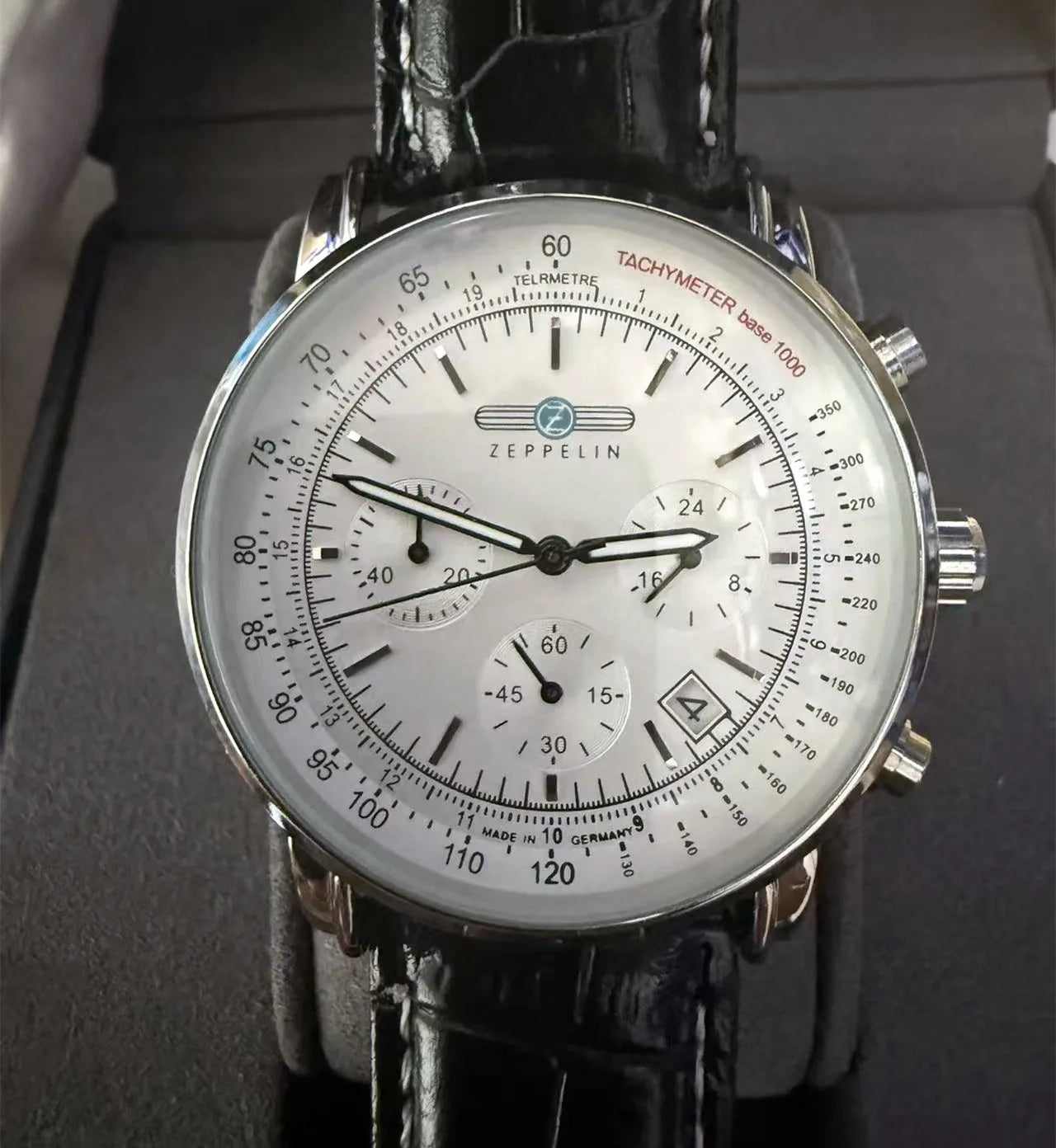 Fashion Leisure Business Zeppelin Men's Watch Luxury Automatic Date Quartz Watch Three Eye Multifunctional Chronograph